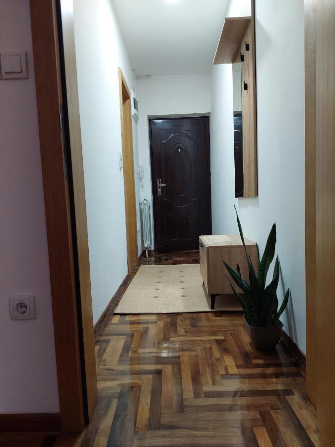 קראלג'בו Apartman Dordevic מראה חיצוני תמונה